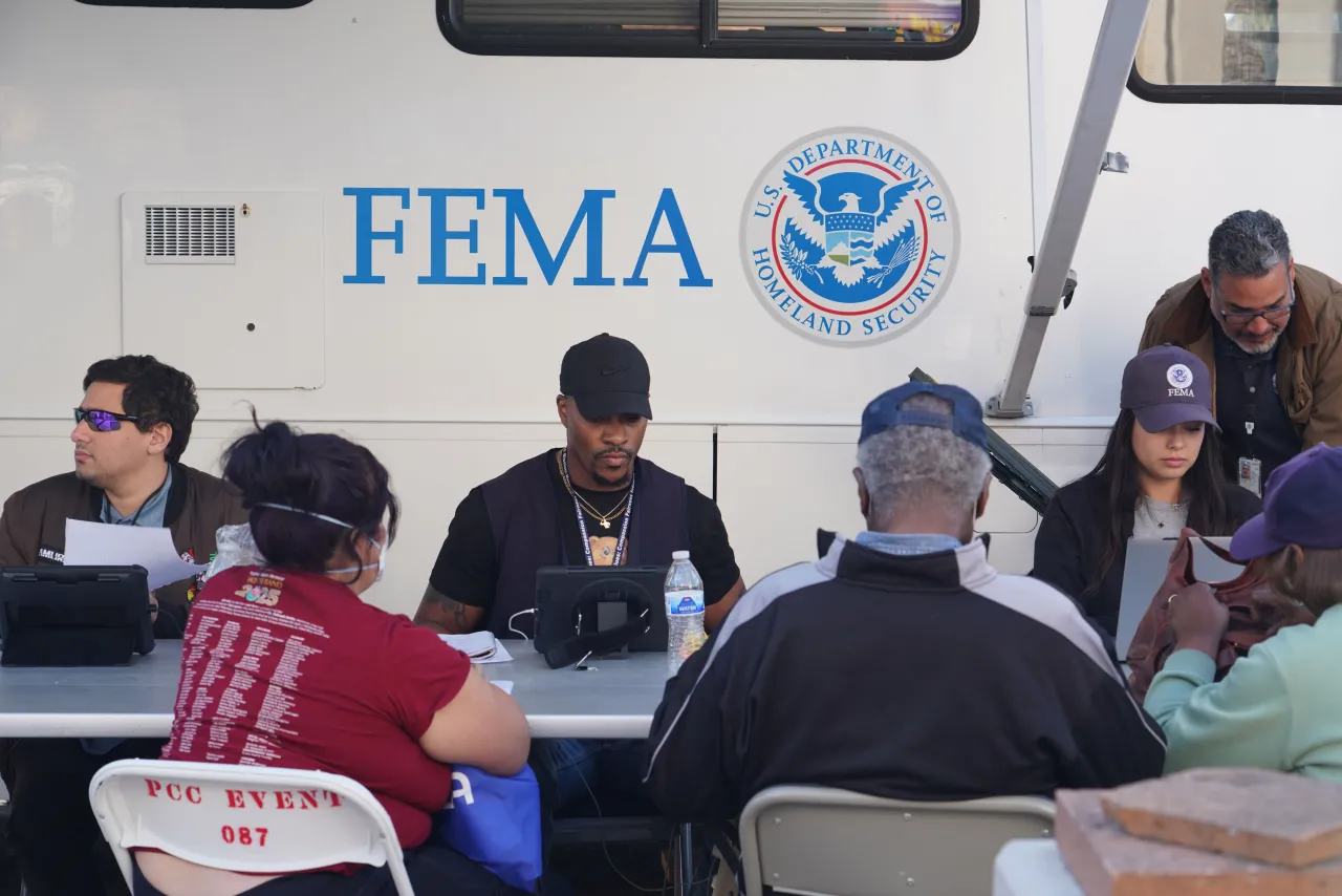 FEMA Opens Disaster Recovery Center in Pasadena (007) Image: FEMA Opens Disaster Recovery Center in Pasadena (007)