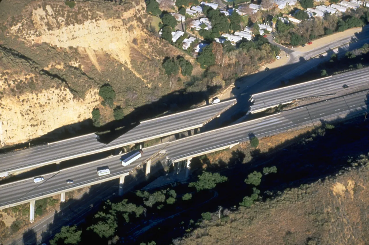 Image: Northridge Earthquake - Many roads, including bridges and elevated highways were damaged