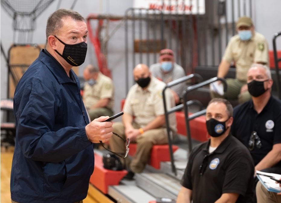 FEMA Administrator Pete Gaynor meets with community members, local and state officials to discuss the ongoing response to wildfires in Oregon.  FEMA photo by Jeff Markham