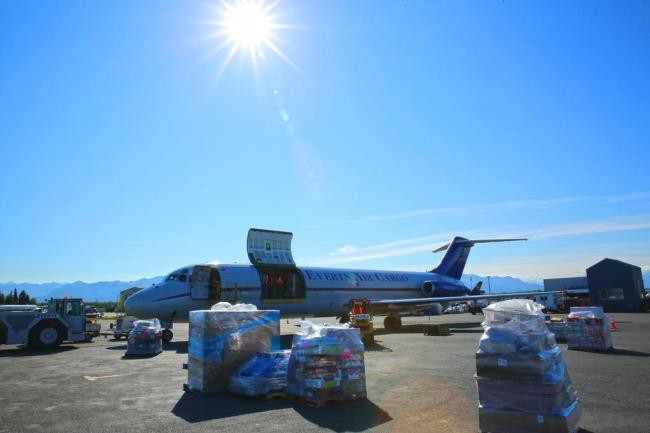 A plane restocking.