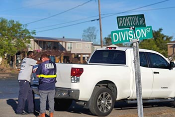 Disaster Survivor Assistance (DSA) crews canvassed entire neighborhoods, helping survivors apply for assistance and learn about available programs. 