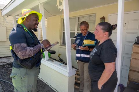 Caption: <p>Bradenton, Fla. (Sept. 29, 2024) - FEMA Disaster Survivor Assistance Teams help survivors of Hurricane Helene.</p>